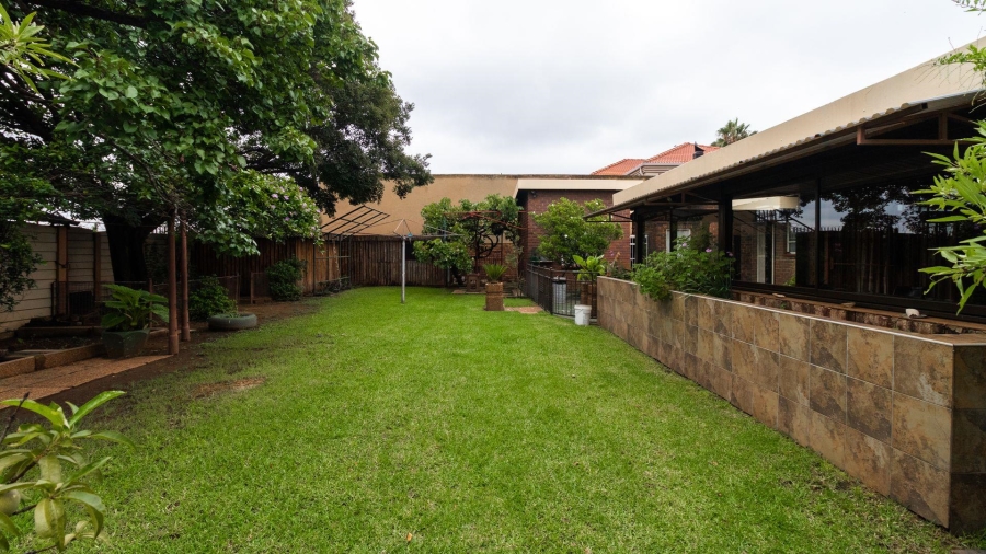 4 Bedroom Property for Sale in Dalpark Gauteng
