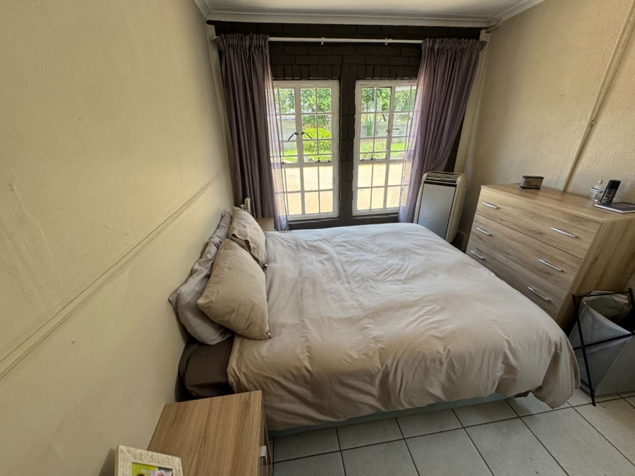 6 Bedroom Property for Sale in Brackendowns Ext 2 Gauteng