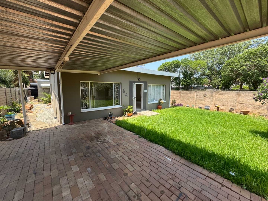 6 Bedroom Property for Sale in Brackendowns Ext 2 Gauteng