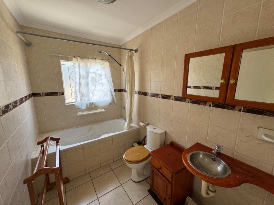 6 Bedroom Property for Sale in Brackendowns Ext 2 Gauteng
