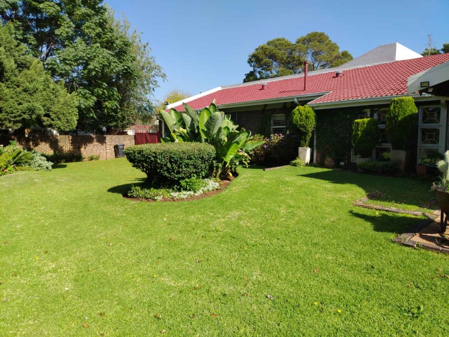 4 Bedroom Property for Sale in Selcourt Gauteng