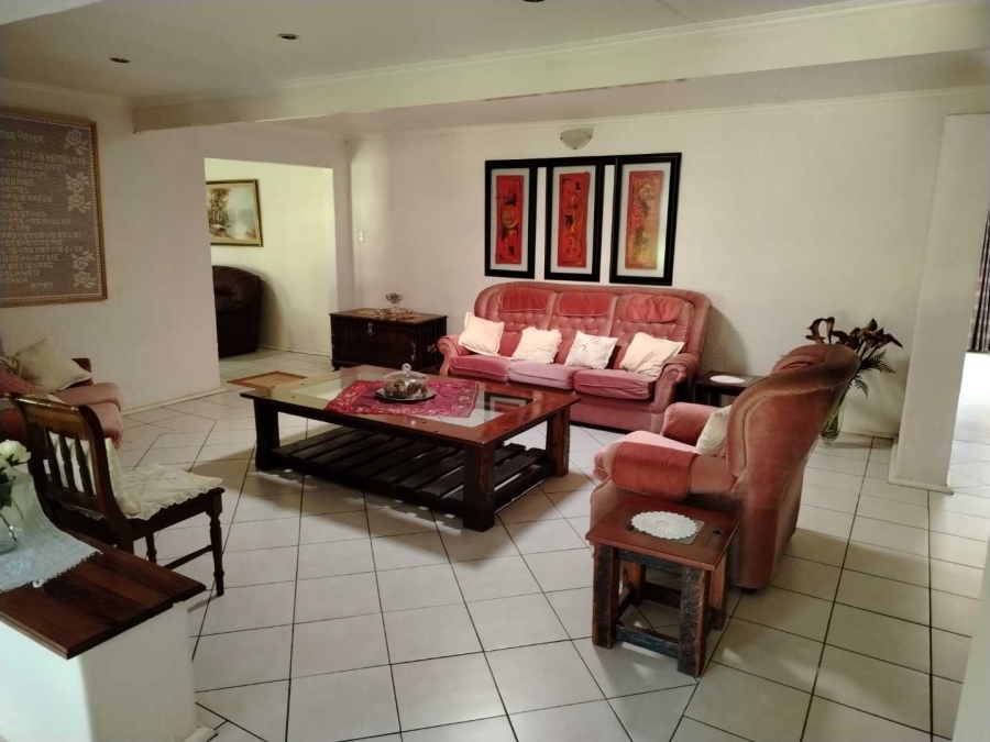 4 Bedroom Property for Sale in Selcourt Gauteng