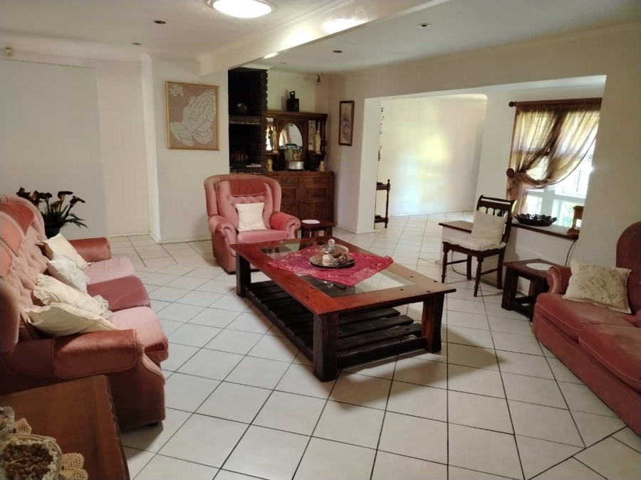 4 Bedroom Property for Sale in Selcourt Gauteng