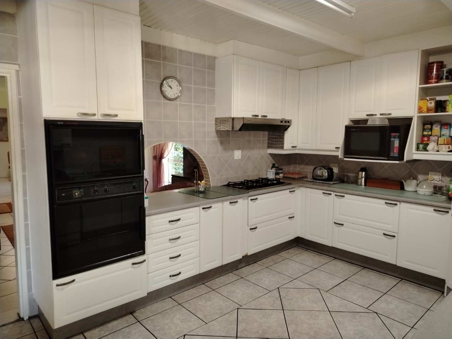 4 Bedroom Property for Sale in Selcourt Gauteng