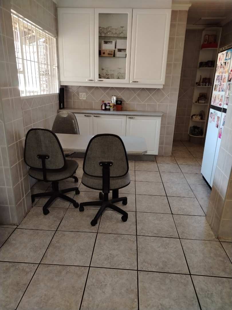 4 Bedroom Property for Sale in Selcourt Gauteng