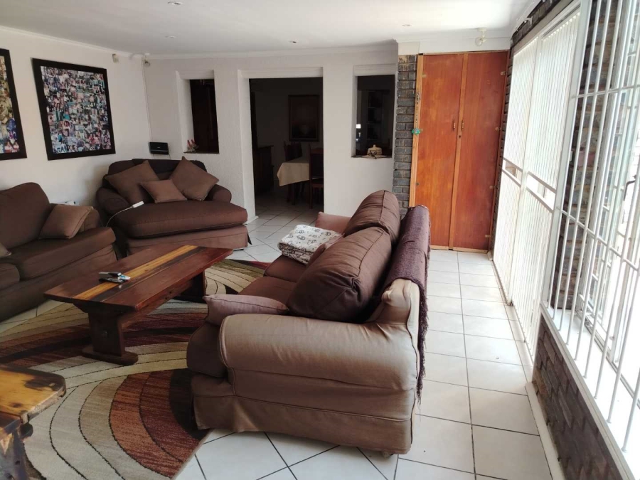 4 Bedroom Property for Sale in Selcourt Gauteng