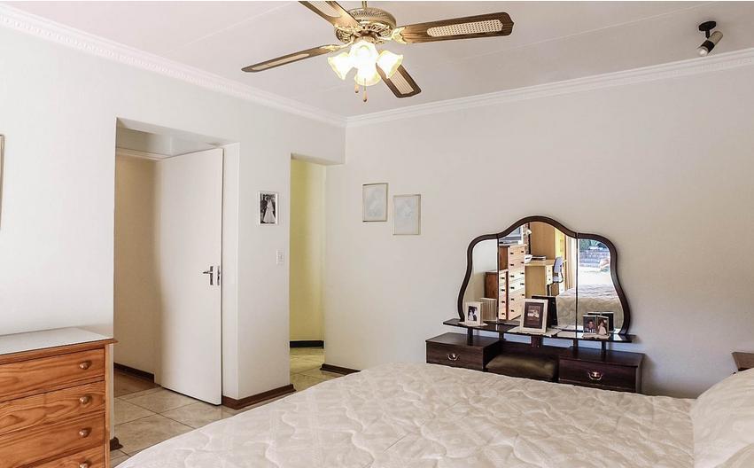 4 Bedroom Property for Sale in Glen Marais Gauteng