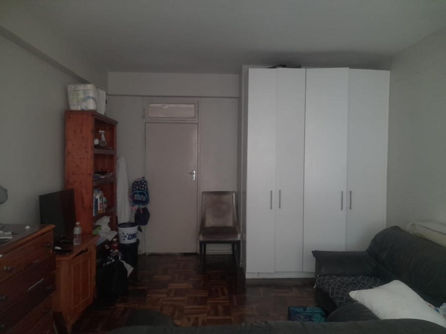 2 Bedroom Property for Sale in Hillbrow Gauteng