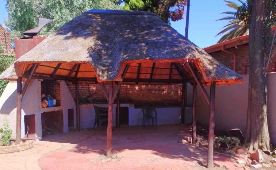3 Bedroom Property for Sale in Glenvista Gauteng