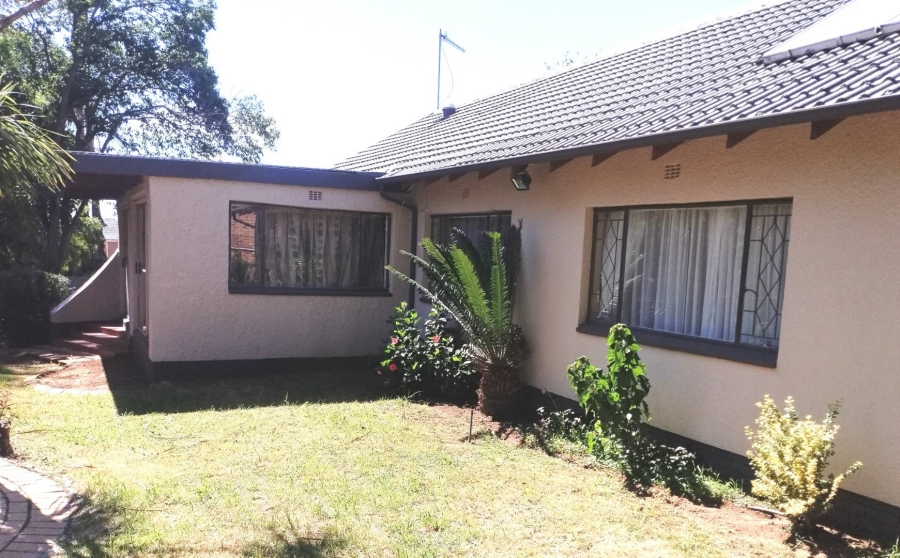 3 Bedroom Property for Sale in Glenvista Gauteng