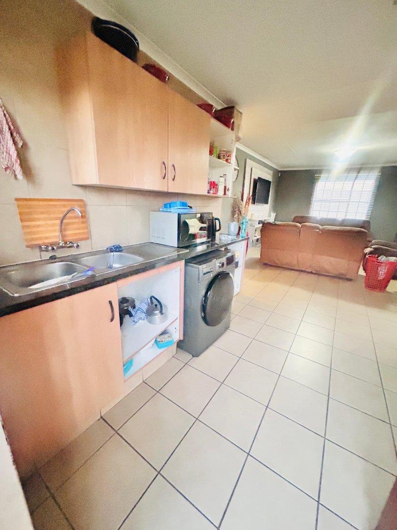 3 Bedroom Property for Sale in Thatch Hill Estate Gauteng