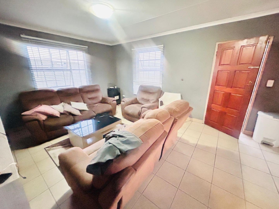 3 Bedroom Property for Sale in Thatch Hill Estate Gauteng