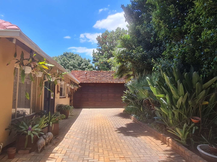 4 Bedroom Property for Sale in Magalieskruin Ext 3 Gauteng