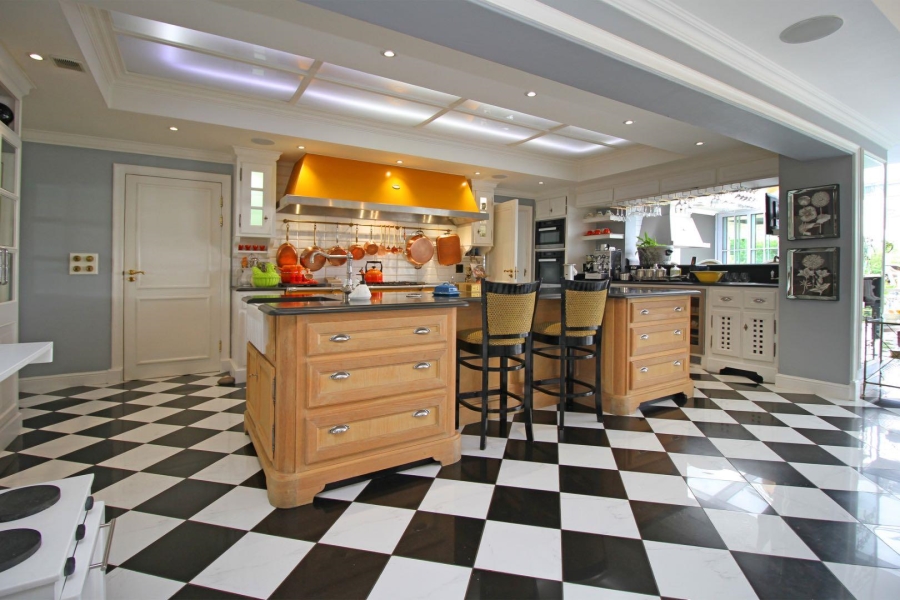 5 Bedroom Property for Sale in Fourways Gauteng