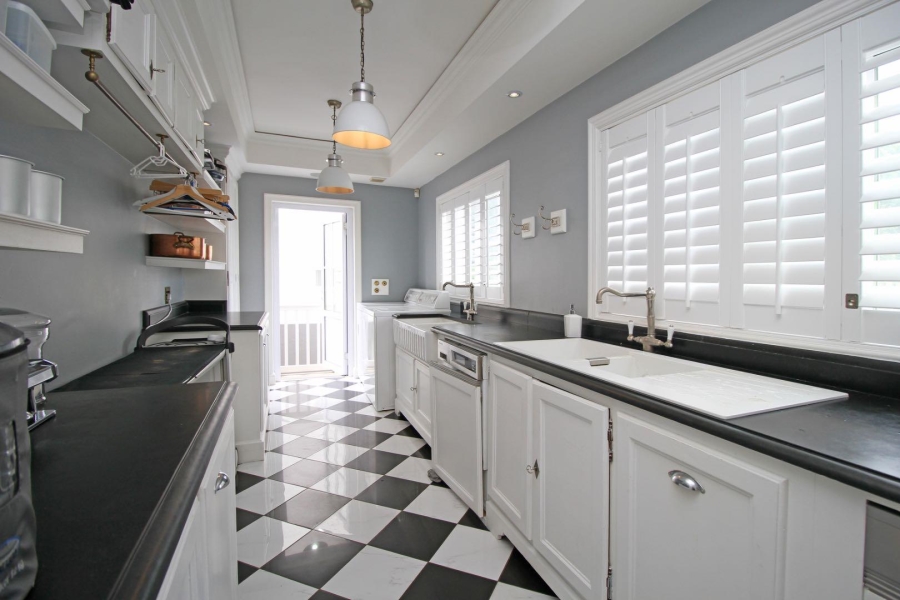 5 Bedroom Property for Sale in Fourways Gauteng