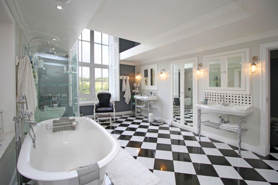 5 Bedroom Property for Sale in Fourways Gauteng