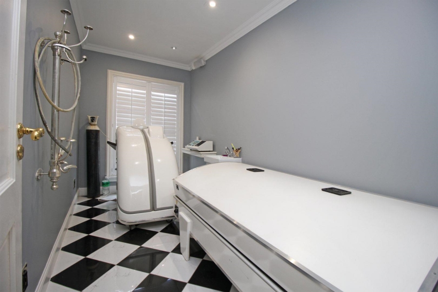 5 Bedroom Property for Sale in Fourways Gauteng