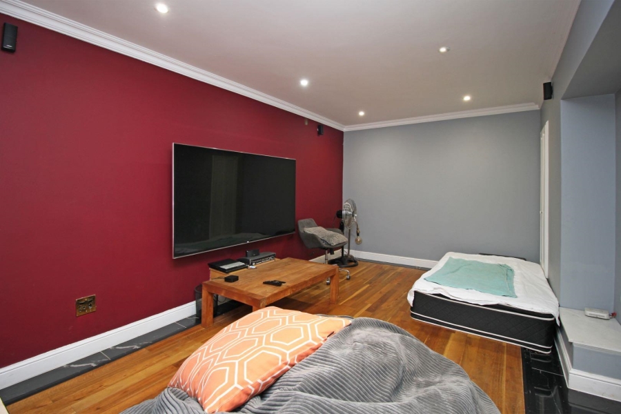 5 Bedroom Property for Sale in Fourways Gauteng