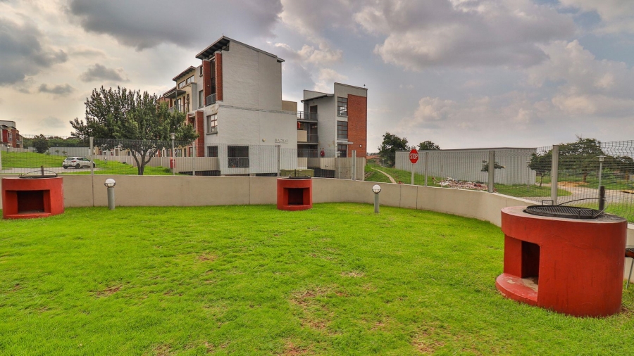 2 Bedroom Property for Sale in Midridge Park Gauteng