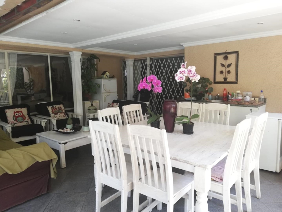 4 Bedroom Property for Sale in Van Riebeeck Park Gauteng