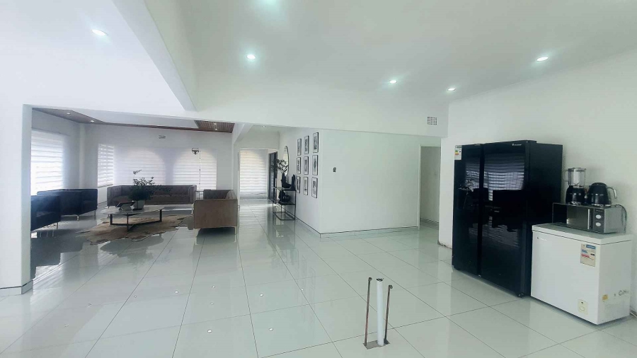 6 Bedroom Property for Sale in Winchester Hills Gauteng