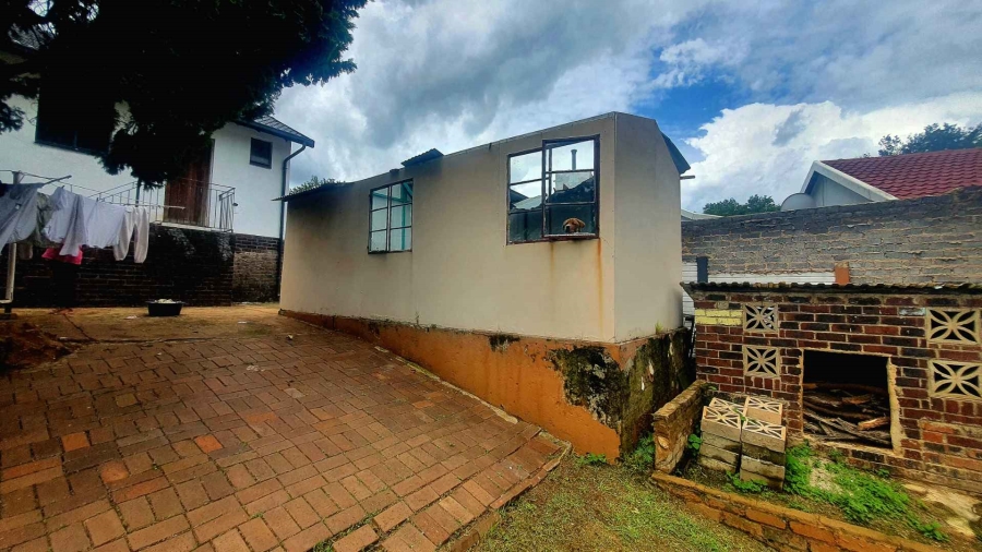6 Bedroom Property for Sale in Winchester Hills Gauteng
