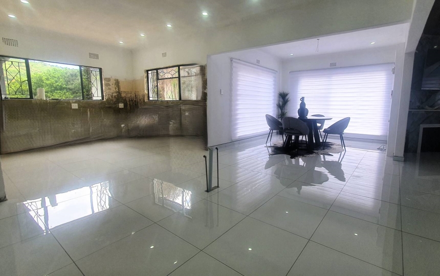 6 Bedroom Property for Sale in Winchester Hills Gauteng