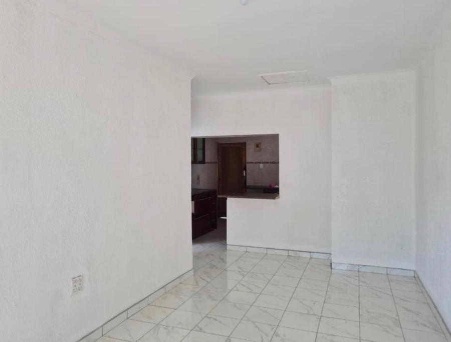 6 Bedroom Property for Sale in Winchester Hills Gauteng