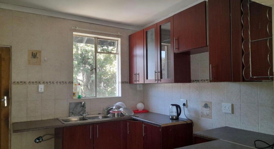 6 Bedroom Property for Sale in Winchester Hills Gauteng
