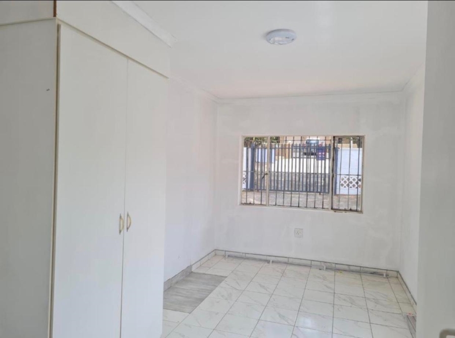6 Bedroom Property for Sale in Winchester Hills Gauteng