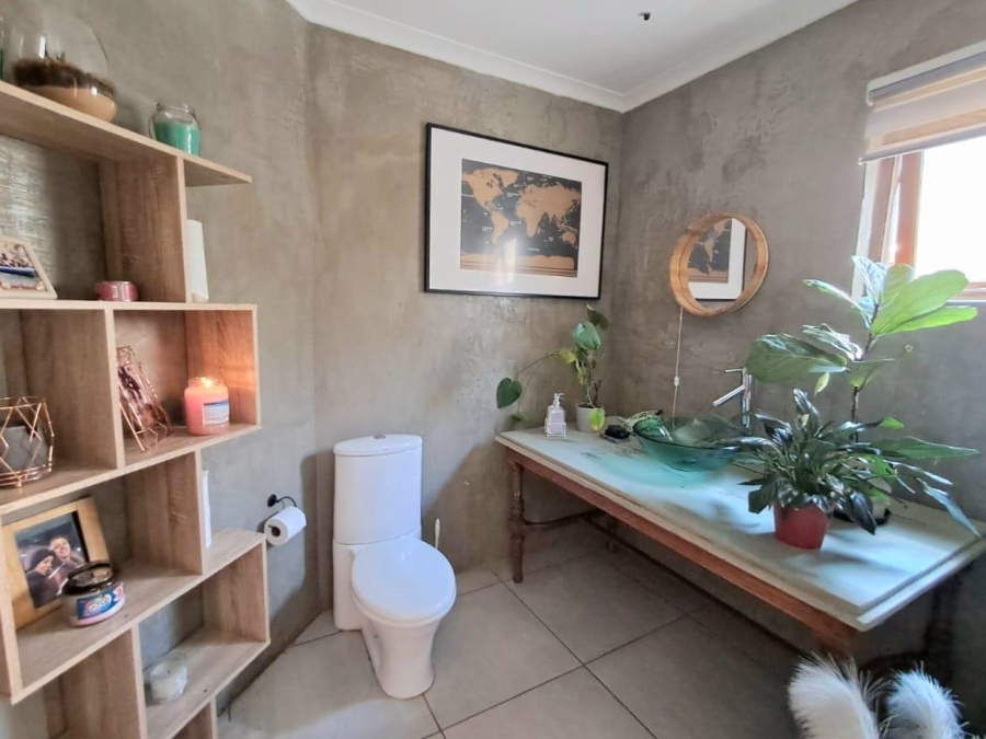 2 Bedroom Property for Sale in Albemarle Gauteng