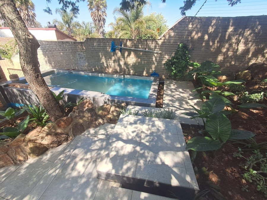 2 Bedroom Property for Sale in Albemarle Gauteng