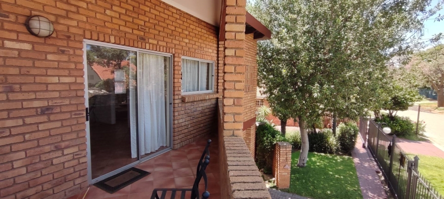 4 Bedroom Property for Sale in Menlyn Gauteng