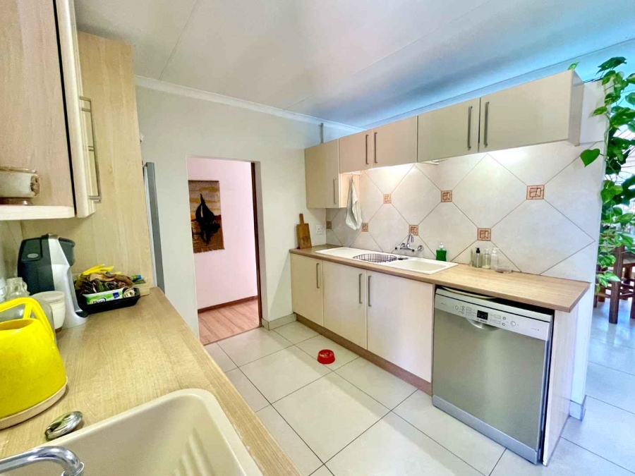 4 Bedroom Property for Sale in La Montagne Gauteng