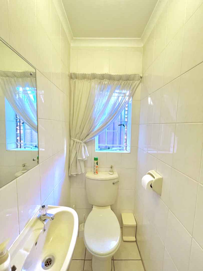 4 Bedroom Property for Sale in La Montagne Gauteng