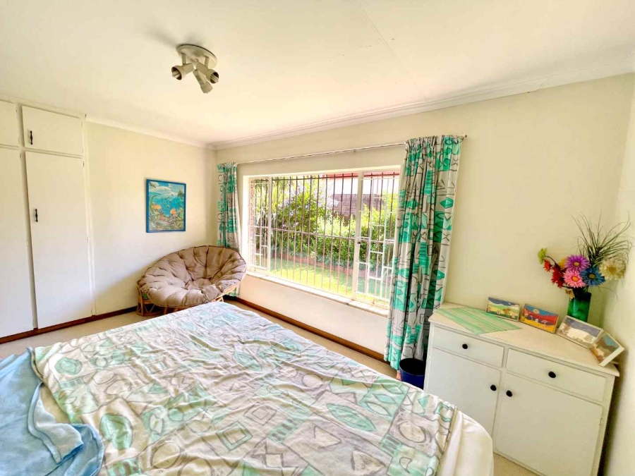 4 Bedroom Property for Sale in La Montagne Gauteng