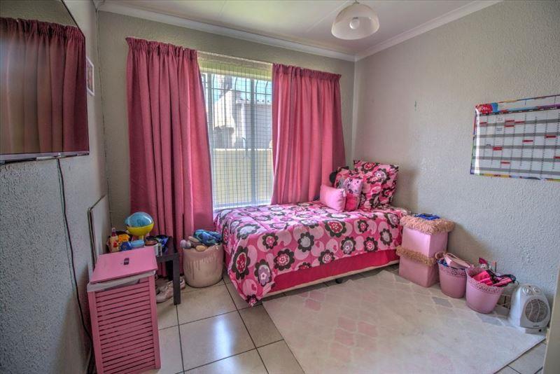 3 Bedroom Property for Sale in Van Riebeeck Park Gauteng