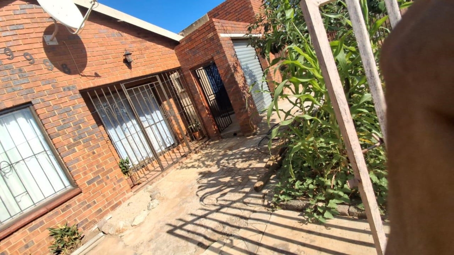 4 Bedroom Property for Sale in Stretford Gauteng