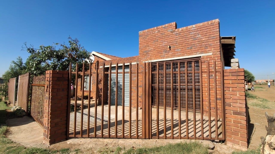 4 Bedroom Property for Sale in Stretford Gauteng