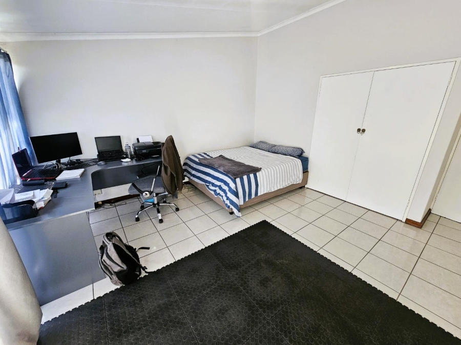 2 Bedroom Property for Sale in Kilner Park Gauteng