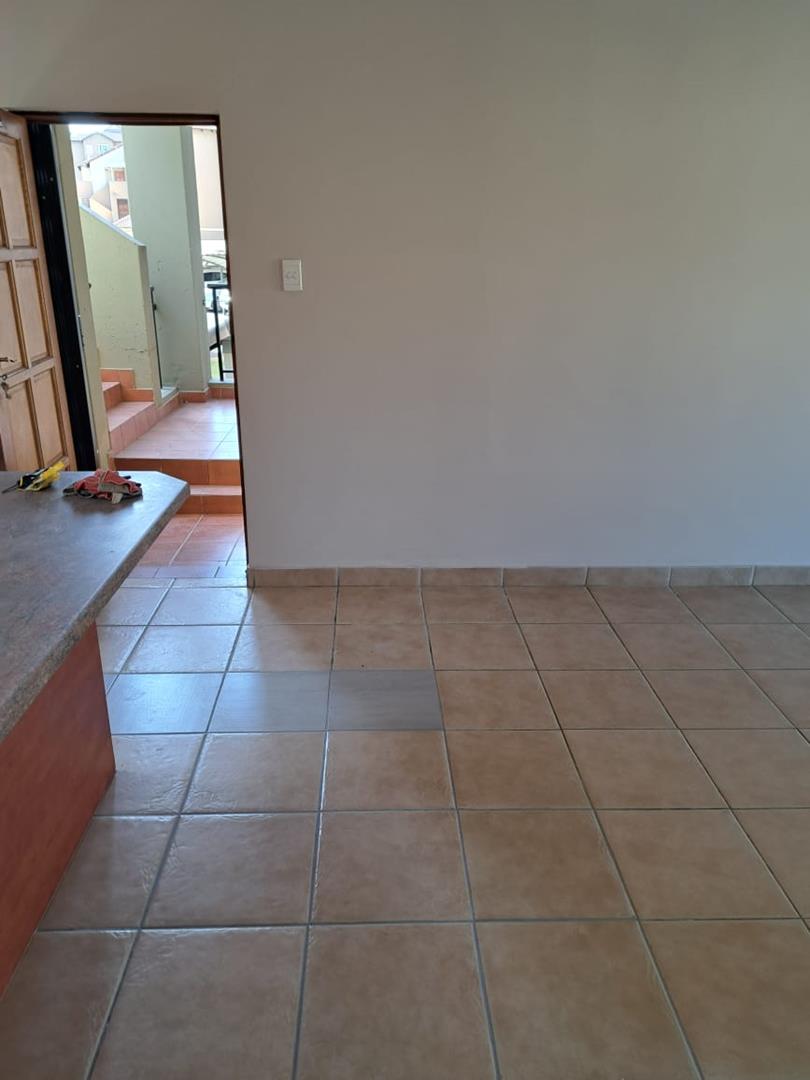 2 Bedroom Property for Sale in Meredale Gauteng