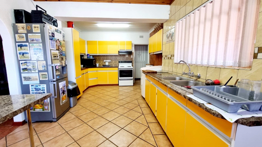 4 Bedroom Property for Sale in Verwoerdpark Gauteng