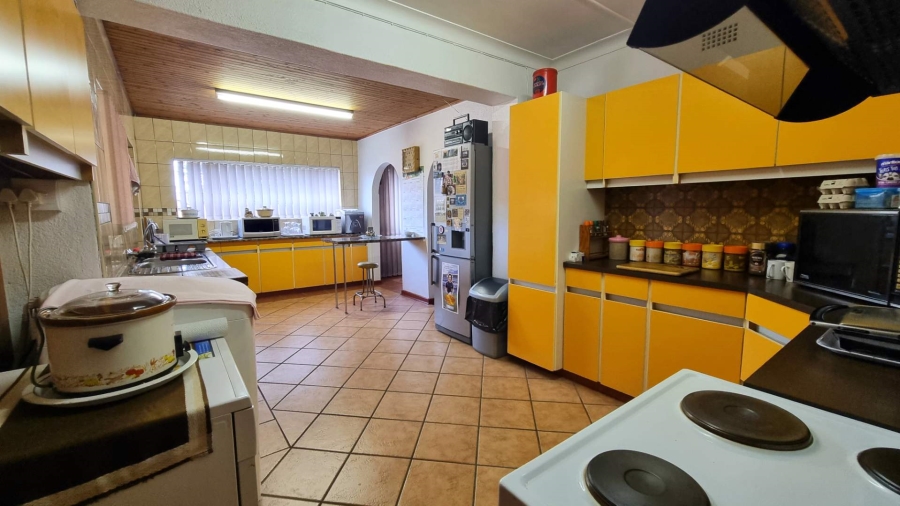 4 Bedroom Property for Sale in Verwoerdpark Gauteng