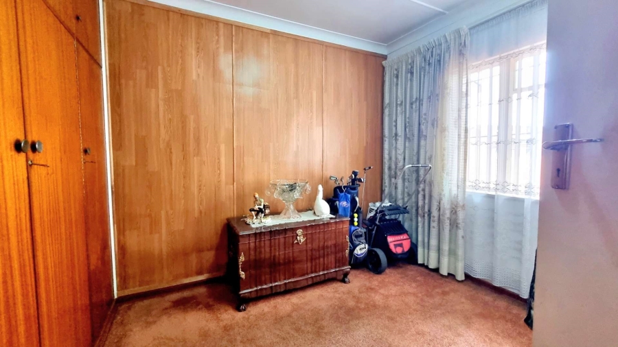4 Bedroom Property for Sale in Verwoerdpark Gauteng