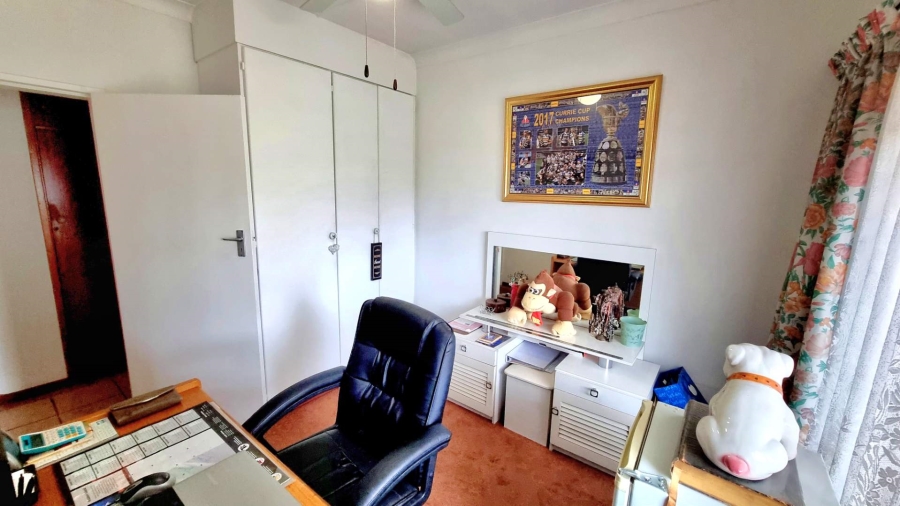 4 Bedroom Property for Sale in Verwoerdpark Gauteng