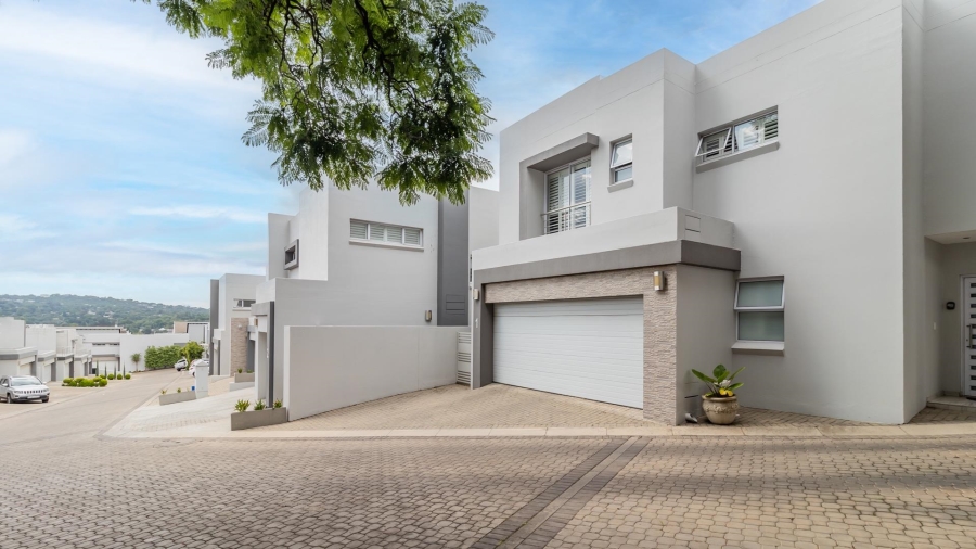 To Let 3 Bedroom Property for Rent in Bryanston Gauteng