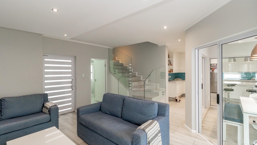To Let 3 Bedroom Property for Rent in Bryanston Gauteng