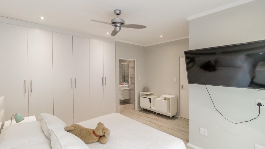 To Let 3 Bedroom Property for Rent in Bryanston Gauteng
