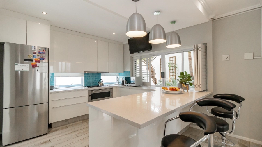 To Let 3 Bedroom Property for Rent in Bryanston Gauteng
