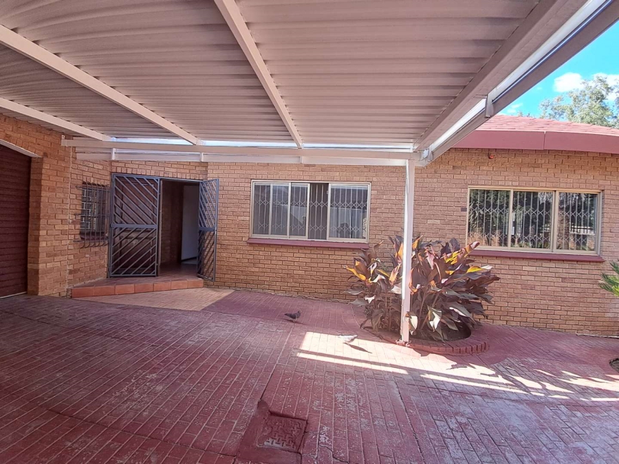 To Let 3 Bedroom Property for Rent in Muckleneuk Gauteng